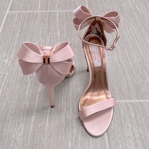 Ted Baker Bow Strappy Heels SANDALO